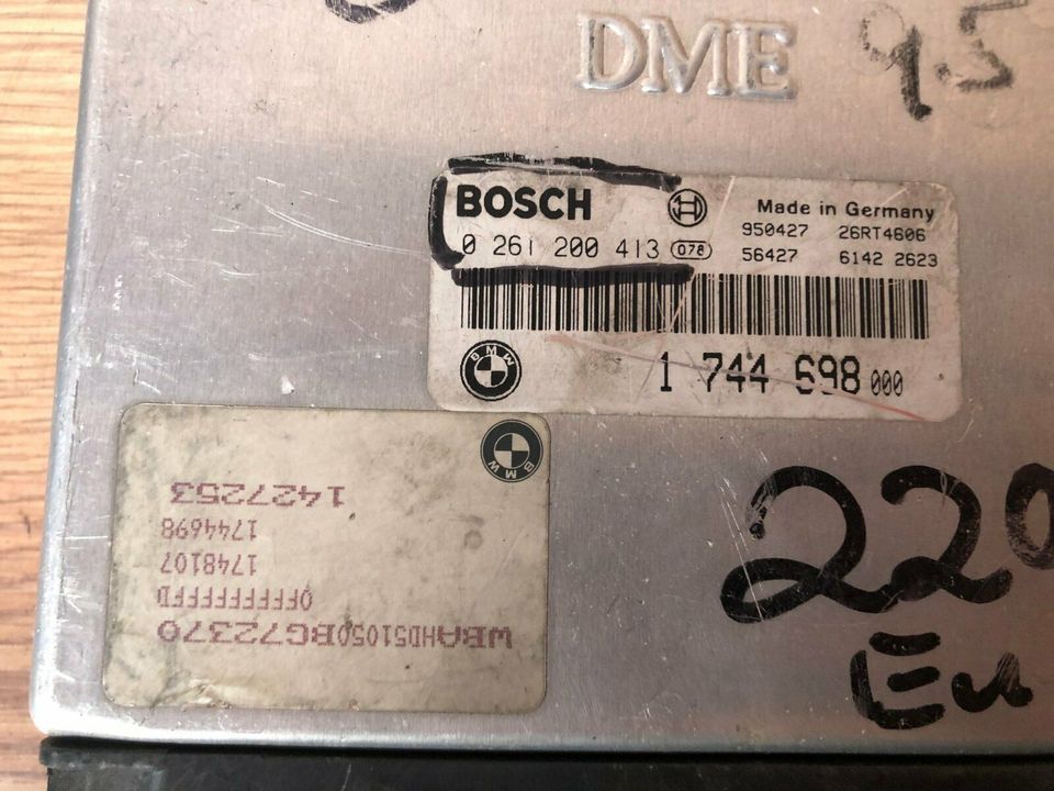 Motorsteuergerät BOSCH BMW E34 E36 0261200413 1744698 in Vaihingen an der Enz