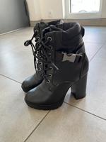 Only Schuhe hoher Absatz Stiefeletten Damem Stiefel Sexy Gr.36 Niedersachsen - Wilhelmshaven Vorschau
