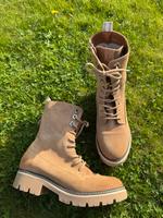 Braune Wildleder Boots von Tamaris in 40 Nordrhein-Westfalen - Würselen Vorschau