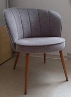 Schöner moderner Sessel in hell Grau zu verkaufen, wie neu! Hessen - Dillenburg Vorschau