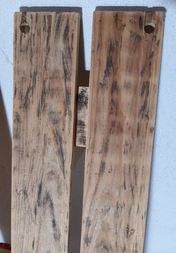 Holz Regalbretter zur hängenden Montage in Hiddenhausen