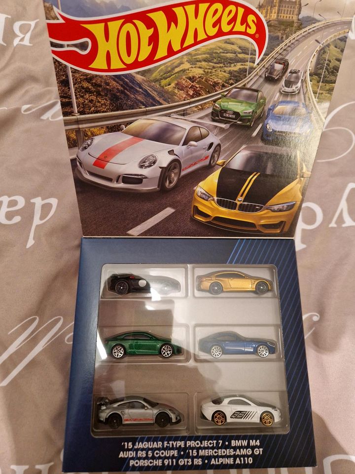 Hot Wheels Themed European Car Culture 6er Geschenkset in Oberhausen