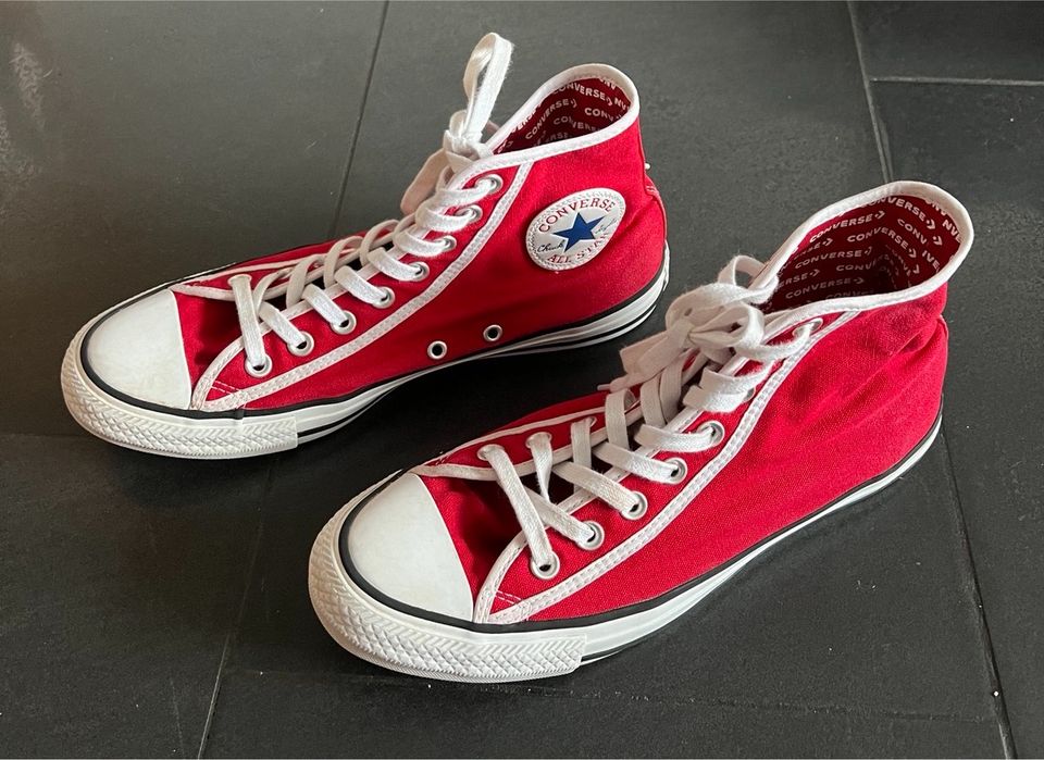 Rote Converse Chucks Größe 41 in Essen