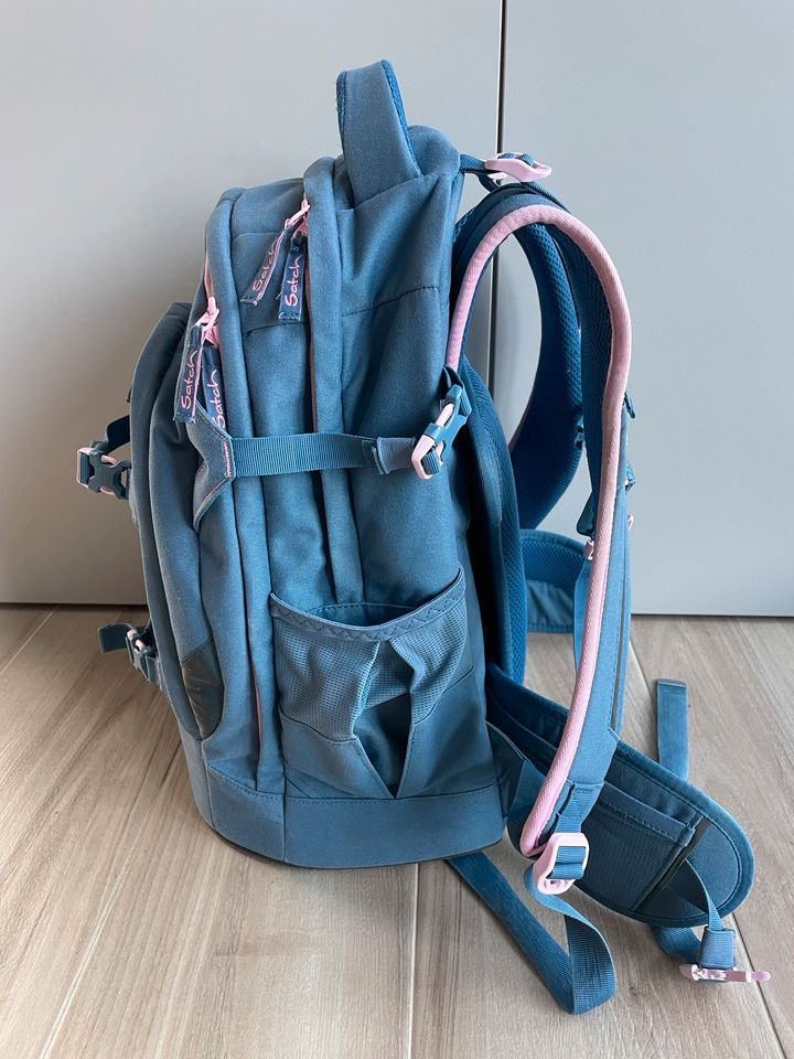 Satch, Schulrucksack, blau- rosa in Friedberg (Hessen)