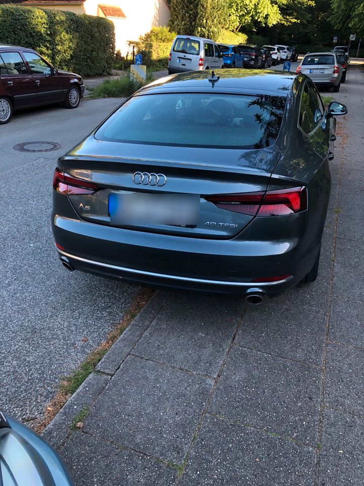 Ich verkaufe meine geliebtes Audi A5 Sportba  S Line in Hamburg