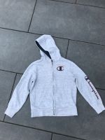 Champion Hoodie /Pulli/ Kaputzenshirt Gr. 134 grau Herzogtum Lauenburg - Mölln Vorschau