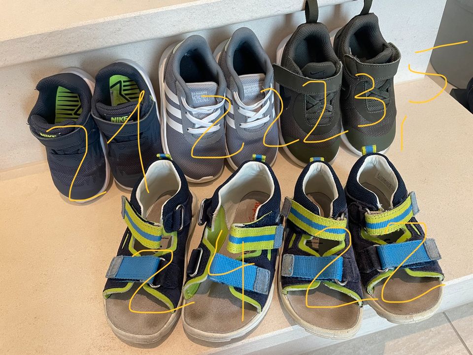 Superfit Nike Adidas Jungen Sneaker und Sandalen in Kupferzell