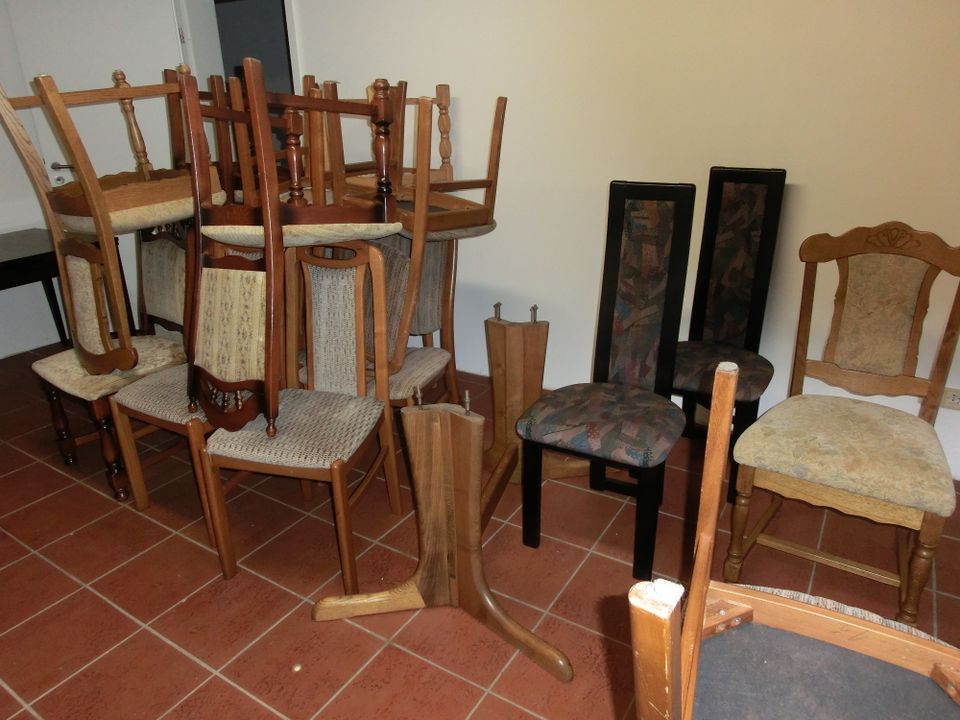 Tische und Stühle zum Sonderpreis, Regal & Schreibtisch in Hankensbüttel