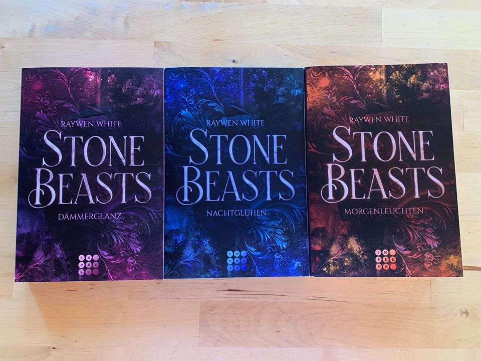 Stone Beasts von Raywen White mit Farbschnitt in Stadland