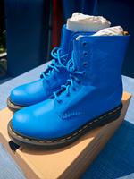 Dr. Martens 1460 Pascal blau Gr. 39 / US 8 / UK 6 Virginia NEU Bayern - Röttenbach (bei Erlangen) Vorschau