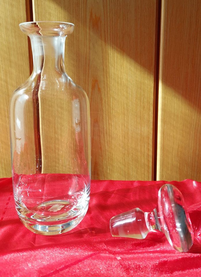 Dekanter für Whisky mit Glasstöpsel/ Gasflasche mit Verschluss in Kassel