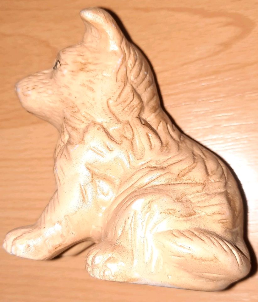 Hundefigur Keramik 8cm hoch in Hoya