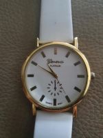 funktionierende Damenuhr Armbanduhr Uhr Geneva goldf. D 3,8cm Dresden - Gorbitz-Süd Vorschau