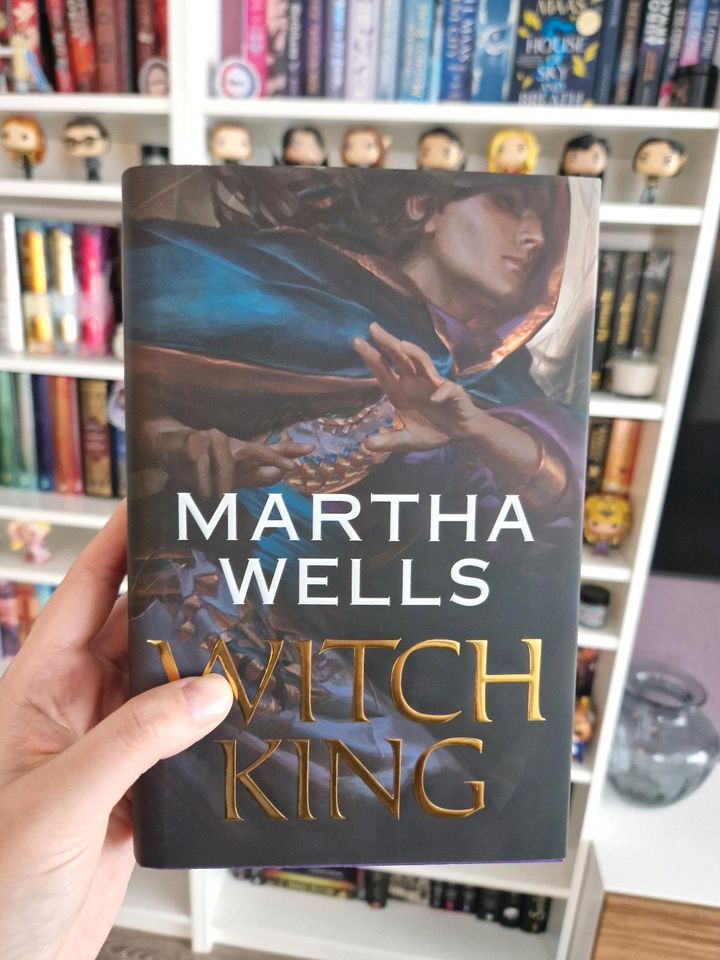 Illumicrate Witch King von Martha Wells mit Metal Lesezeichen in Hilden