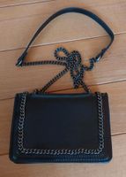 kleine Handtasche - schwarz mit Kette - Zara- Umhängetasche Niedersachsen - Edewecht Vorschau