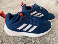 Kinder Turn Schuhe Adidas Cloudfoam Gr. 28,5 dunkelblau Schnürer Bayern - Tuntenhausen Vorschau