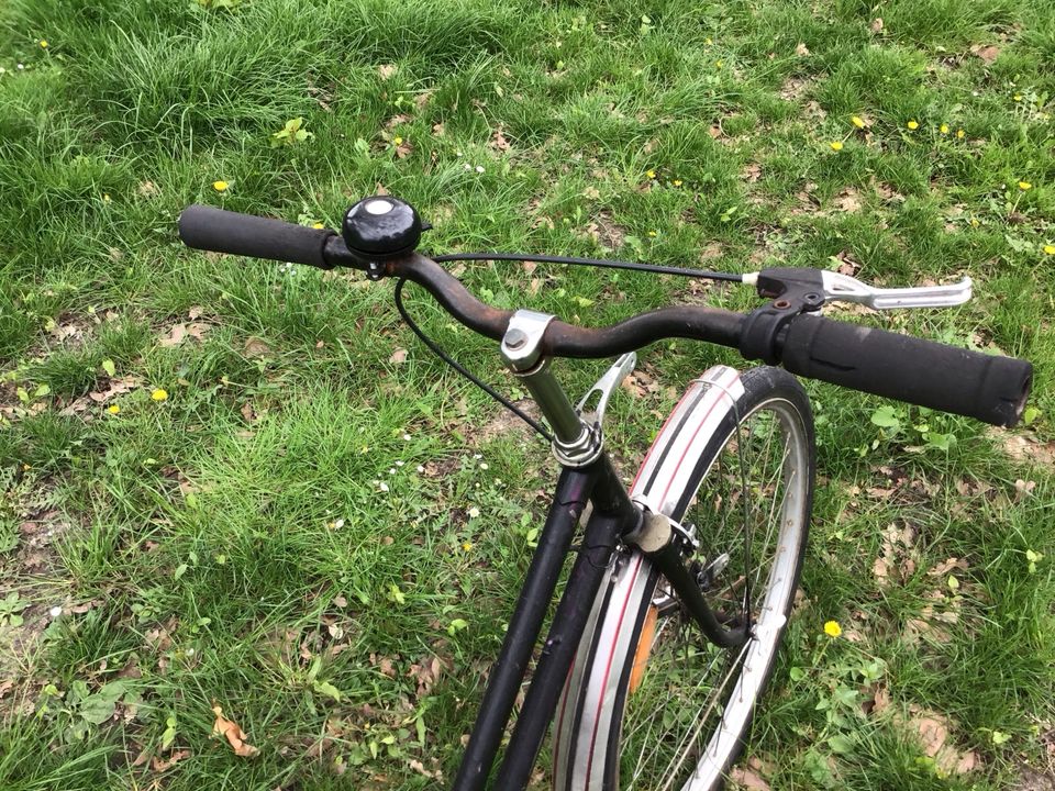 Fahrbereit Fahrrad 26 Damen Rad alt Retro Oma ausfallende in Braunschweig