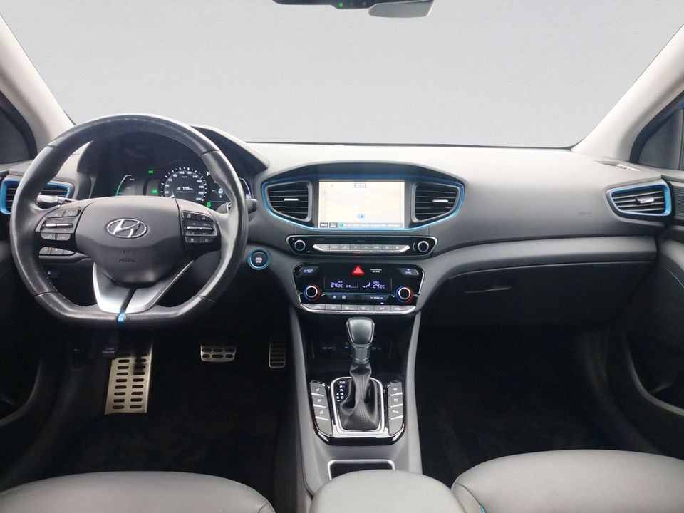 Hyundai IONIQ Hybrid Premium Infinity Memory LED Kamera in Essingen