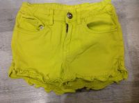 Jeans Shorts Gr. 122 mit Glitzerknopf Rheinland-Pfalz - Kirn Vorschau