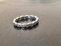 Pandora Ring Gr 52 190923 CZ Funkelndes Blätterband Ring  925 ALE Schleswig-Holstein - Lübeck Vorschau