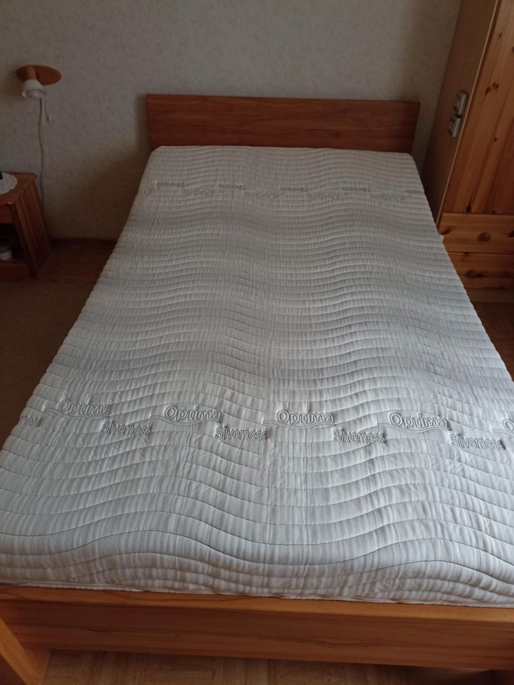 Bett ARES aus Kernbuche 120 x 200 cm von OPTIMA Schlafsysteme in Kirchberg