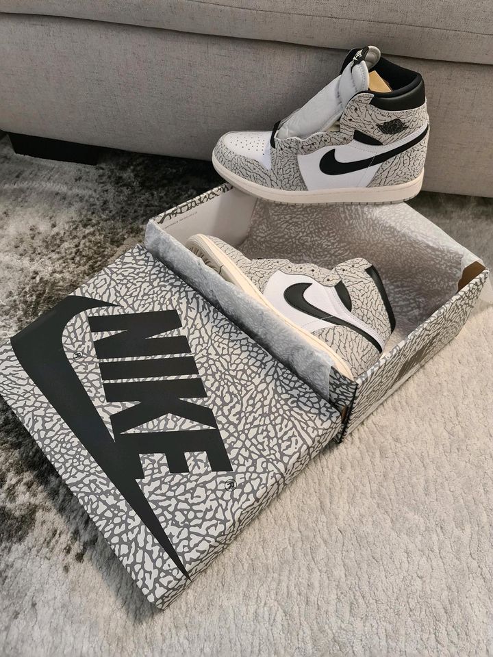 Nike Jordan 1 Retro High OG Elephant print "White Cement" EU42 in Buchloe