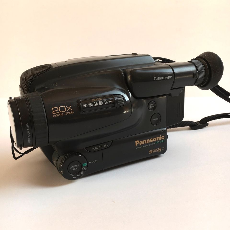 Panasonic S-VHS-C Movie Camera NV-S85 defekt in Wolfratshausen