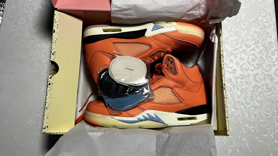 Limited Edition Air Jordan 5 x DJ Khaled We The Best NEU SALE in Essen