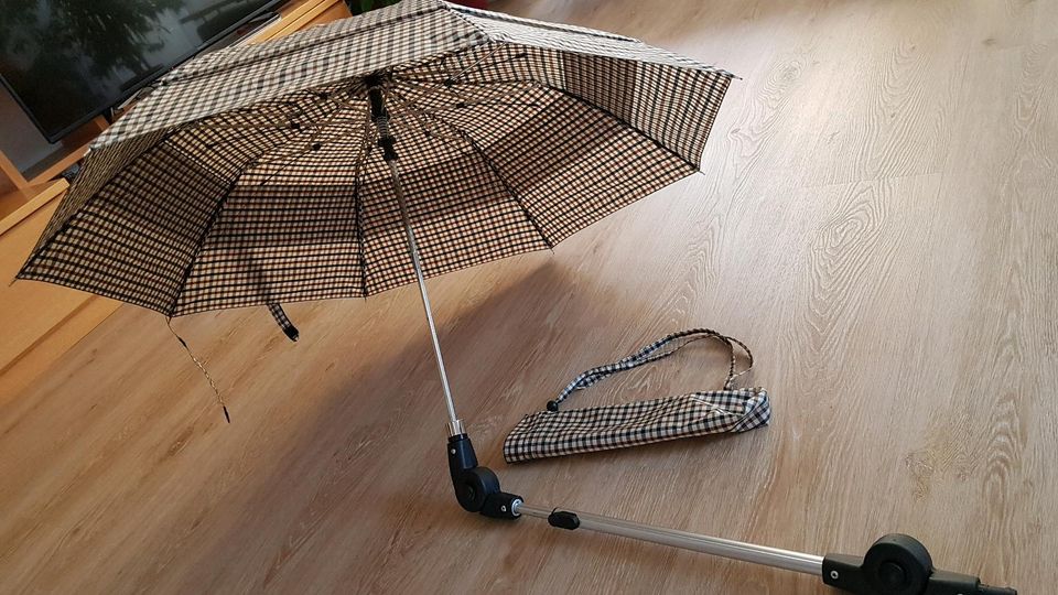 Regenschirm mit Halterung zum Rollator vital in Nürtingen
