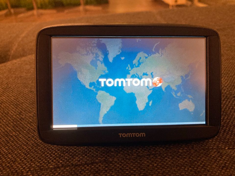 TomTom Start 52 mit Case in Olpe