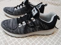 Sneaker Turnschuhe von Kangaroos in Gr. 38 Baden-Württemberg - Helmstadt-Bargen Vorschau