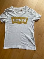 LEVI‘S T-Shirt Gr S weiß. Logo-Print gold Top Nordrhein-Westfalen - Unna Vorschau