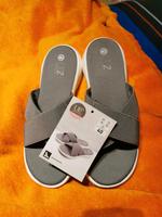 DamenSlipper Gr. 40 Neu Kiel - Pries-Friedrichsort Vorschau