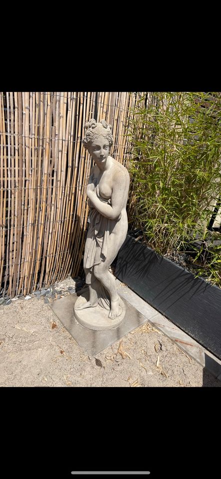 Statue Venus italics Nachbildung aus Beton v.d. Bildhauerei Ant… in Neu Ulm