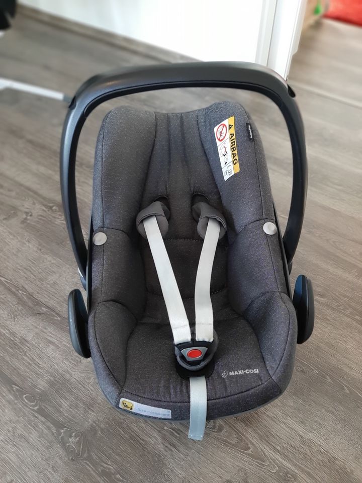 Maxi Cosi Pepple Plus Babyschale i-size in Eisenach