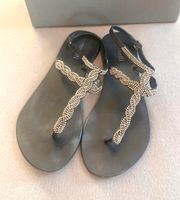 Minelli Zehentrenner Sandalen Gr 39 Glitzer Steine Wandsbek - Hamburg Volksdorf Vorschau