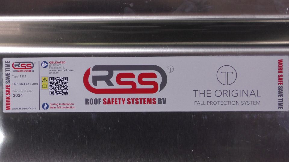 RSS Dachsicherungssytem Sicherheitsfußplatten für Seitenschutz in Nittenau