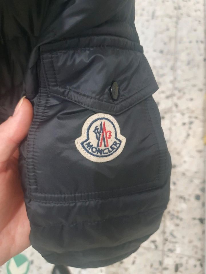 NP: 900€ Neuw. Moncler bles Daunenjacke Gr. 1 schwarz in Unterföhring