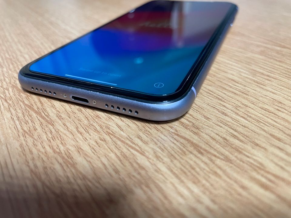 iPhone 11 64 GB lila - Kamera, FaceID, Taschenlampe defekt in Viersen