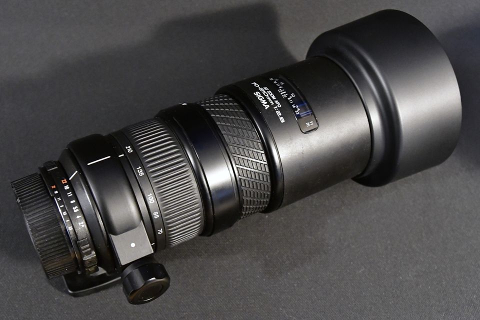 Sigma AF Zoom APO 70-210mm f/2,8 für Nikon in Villingen-Schwenningen