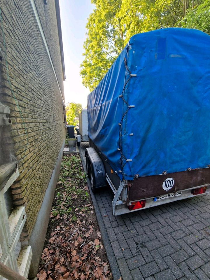 Böckmann Anhänger mit Plane, Doppelachser, 2000kg in Wesel