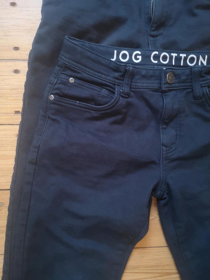 2 Jeans Gr. 158 dunkelblau, angerauht innen in Zeuthen
