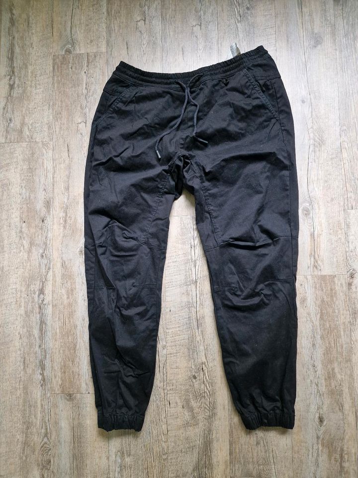 Pull & Bear Herren Hose, Chino,  Joggpants schwarz gr. M neu in Herne