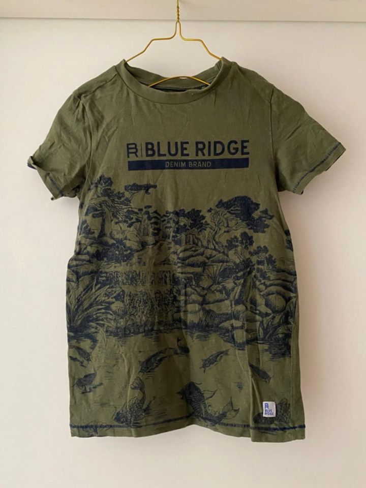 Khaki grünes T-Shirt von Blue Ridge, Gr. 134/140 in Berlin