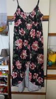 Maxikleid  Schwarz mit Blumen  Wickeloptik     Gr. 40    +NEU+ Rheinland-Pfalz - Mackenbach Vorschau