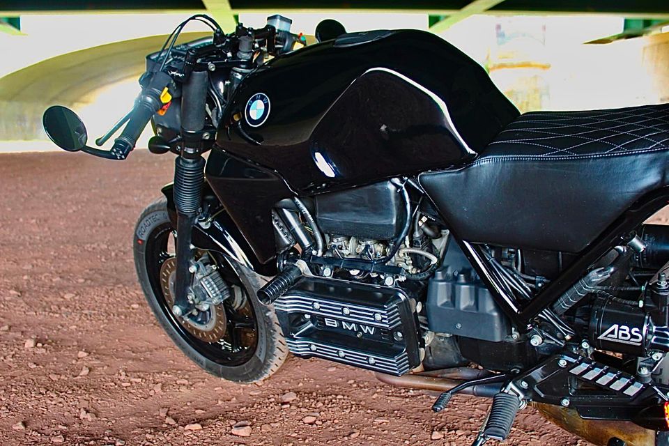 BMW    K75 in Hille