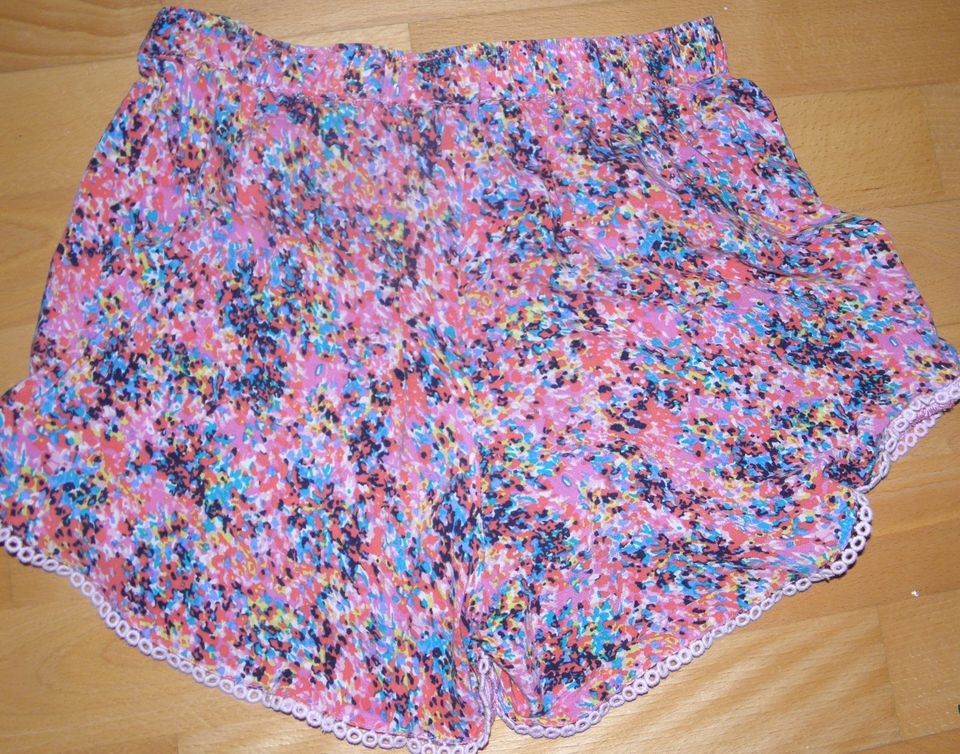 TOM TAILOR Mäd.leichte bunte Shorts Hotpants Hose kurz Gr.146*TOP in Velden