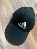 Eine schwarze Adidas cap Köln - Chorweiler Vorschau