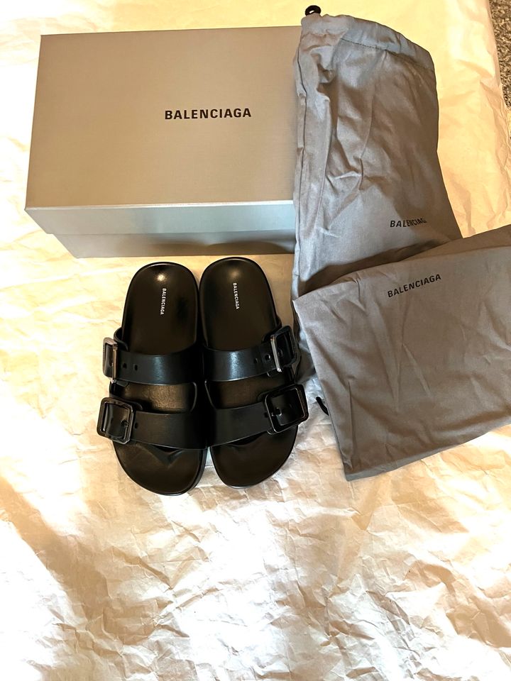 Balenciaga Mallorca Leder Pantolette mit Plateau Gr.38 Fb.schwarz in Köln