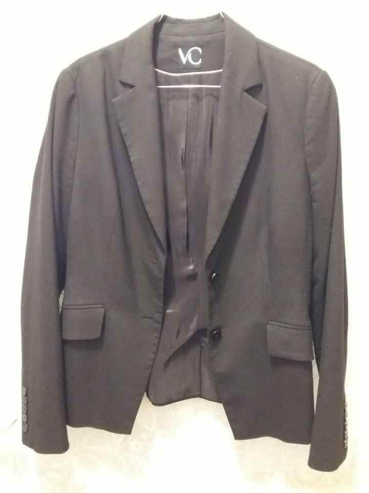 Business Kostüm schwarz, Blazer und passenden Etuikleid, schick in Berlin